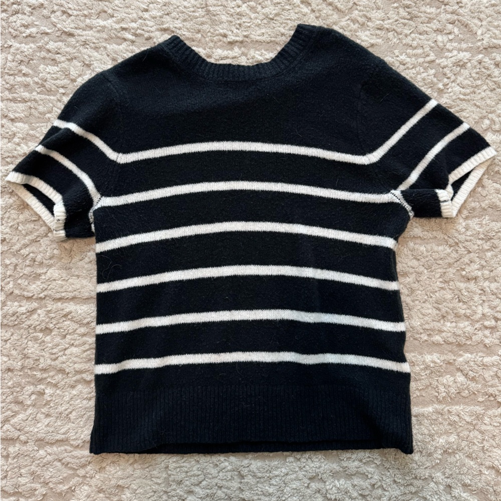 Abercrombie & Fitch Classic Black Striped Short Sleeve Sweater